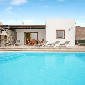 1b Villa