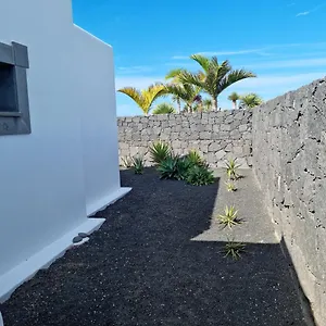 Ana Villa